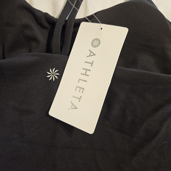 NWT Athleta Black Transcend Scoop Built-In Bra Tank Small - Picture 5 of 6